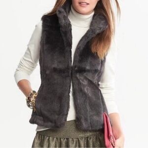 Banana Republic Faux-Fur Dark Charcoal Vest size XS